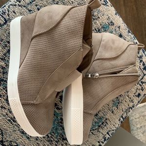 Sneaker Wedges